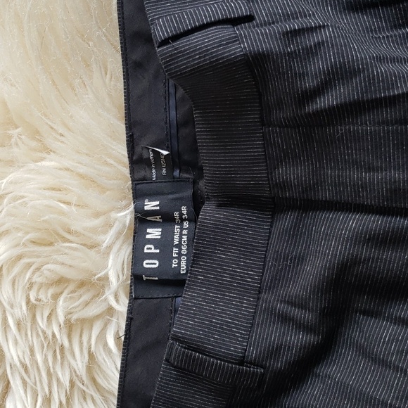 TOPMAN pinstriped 40R Suit jacket and pants like new - Picture 9 of 16